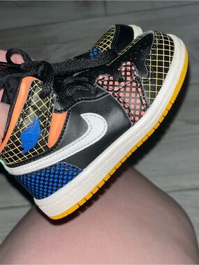 Nike Black Multicolor Grid Graphic Kids Sneaker